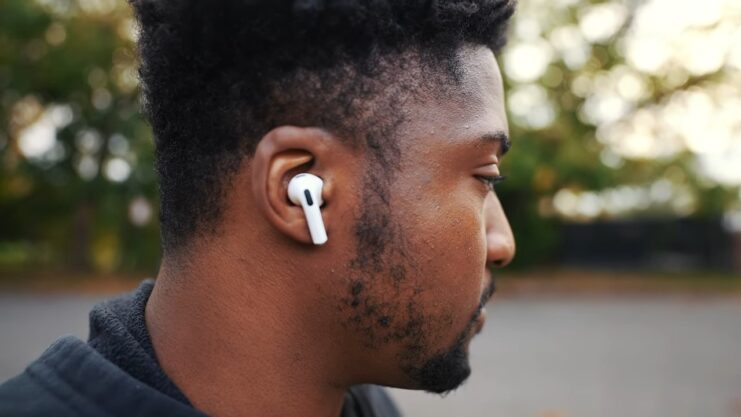 AirPods sound leakage